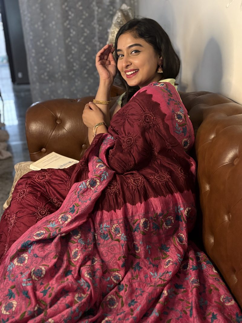 Blooming Maroon Elegance - Image 5